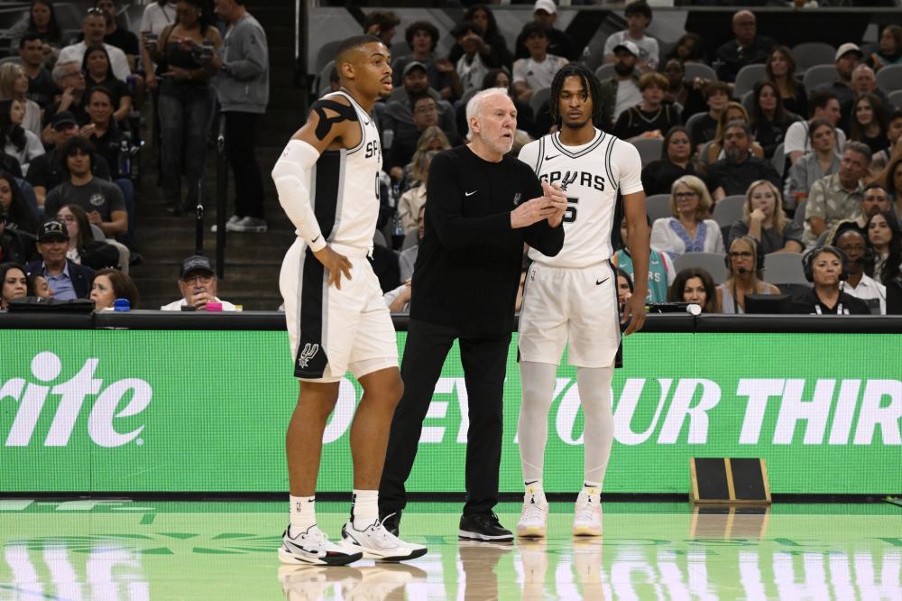 队员之间的 队员之间的