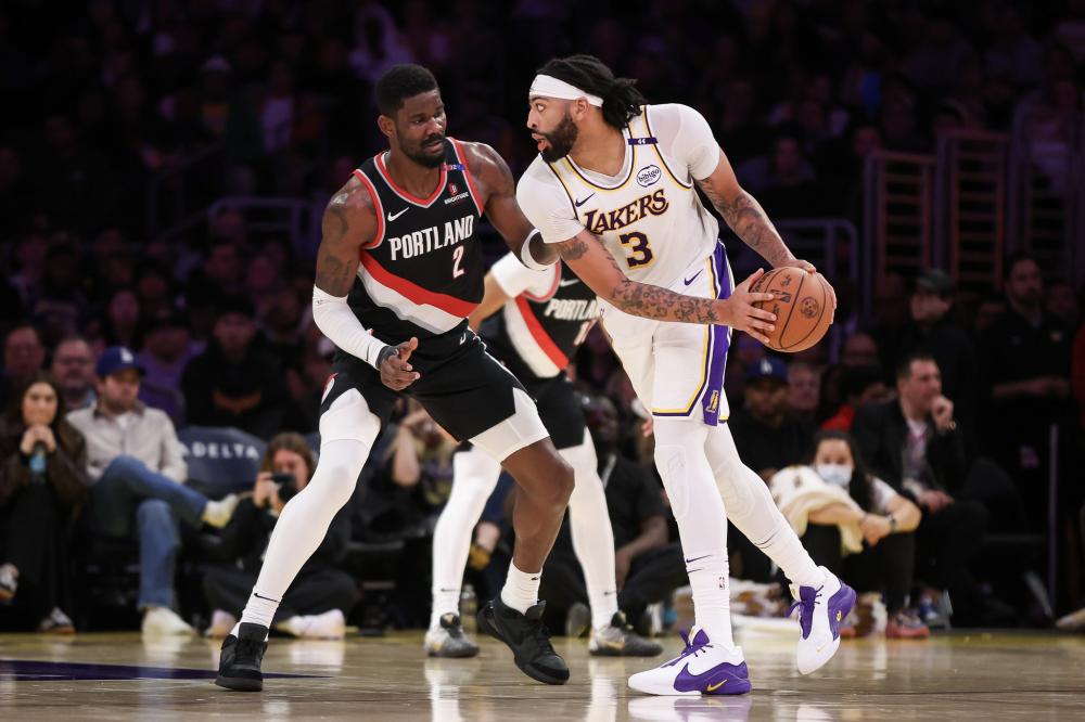 点之间存在 点之间存在