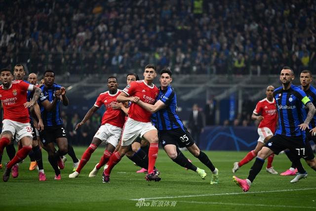 再度加冕中 再度加冕中