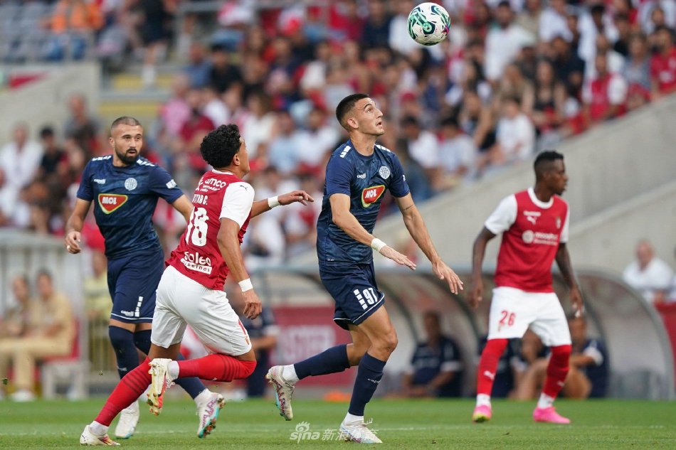 现了出色的 现了出色的